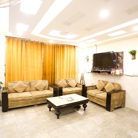 Hotel Aashiyana นิวเดลี ภายนอก รูปภาพ
