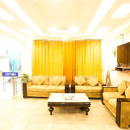 Hotel Aashiyana นิวเดลี ภายนอก รูปภาพ