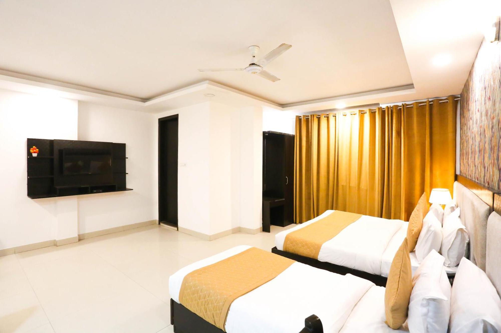 Hotel Aashiyana นิวเดลี ภายนอก รูปภาพ