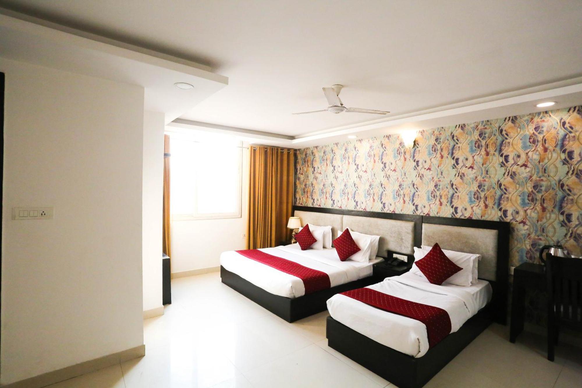 Hotel Aashiyana นิวเดลี ภายนอก รูปภาพ