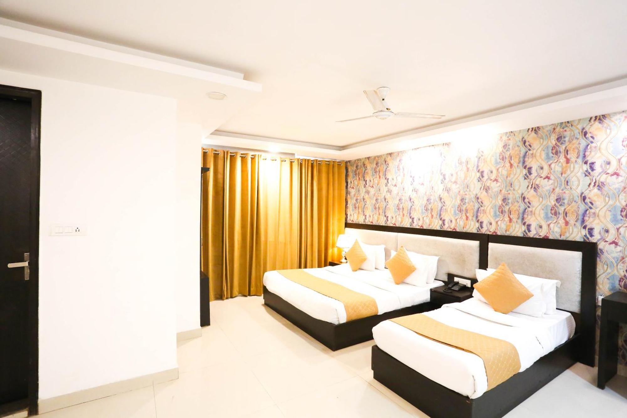 Hotel Aashiyana นิวเดลี ภายนอก รูปภาพ